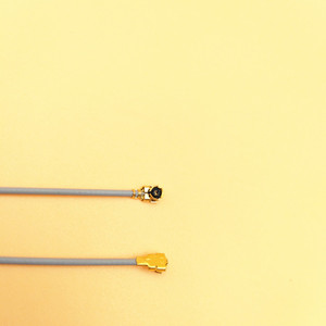 Conector UFL Macho a UFL Macho en Oferta con Cable RF Pigtail Gris de 1.13 - Product Image 1