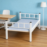 Cadre de lit simple en métal robuste avec barrières horizontales pour chambre d'enfant