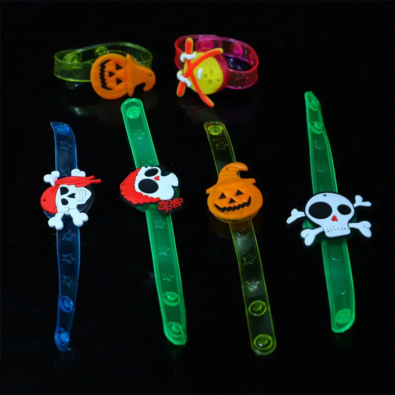 Halloween Cartoon leuchten Gummi armbänder bunte Uhr LED blinkendes Licht leuchtendes Armband für Kinder Kinderspiel zeug