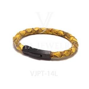 Marca de lujo Pedido OEM Aceptar <span class=keywords><strong>Python</strong></span> Cuero Hombres Oro Pulsera de cadena real Bio Pulsera de cuero magnético - Product Image 1