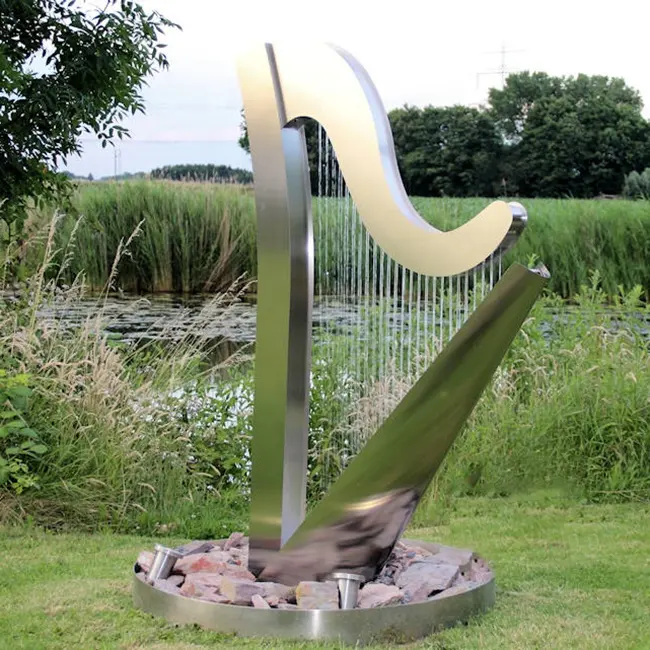 Cartographie moderne personnaliser conception jardin grande sculpture d'art en métal mangeur d'acier inoxydable fontaine d'eau extérieure sculpture de harpe