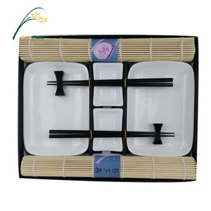 Vaisselle contemporaine 8 PCS <span class=keywords><strong>Sushi</strong></span> Dinner Set For Two In Gift Box avec baguettes de <span class=keywords><strong>tapis</strong></span> de table en <span class=keywords><strong>bambou</strong></span> - Product Image 1