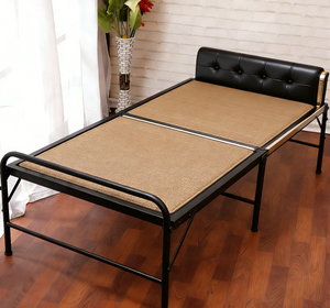 Bestseller Personalizzabile per Casa, Ufficio, Esterni e Rifugiati: Letto Pieghevole Portatile con <span class=keywords><strong>Testiera</strong></span> in Metallo e Cuscino in Pelle - Product Image 1