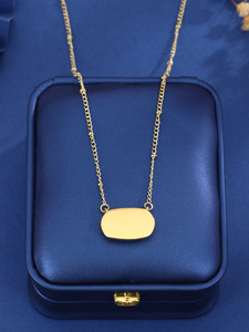 <span class=keywords><strong>Precio</strong></span> al por mayor de fábrica Oval Verde Blanco Aleación Pvd Plateado Colgante Minimalista Moda Joyería Collares para Compromiso - Product Image 3