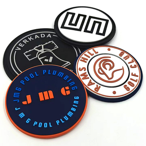 Tùy Chỉnh Thiết Kế Riêng Tên Sắt Trên Truyền Nhiệt 3D Cao Su Dập Nổi Logo Mềm PVC <span class=keywords><strong>Silicone</strong></span> Các Bản Vá Lỗi Cho Phụ Kiện Quần Áo - Product Image 1