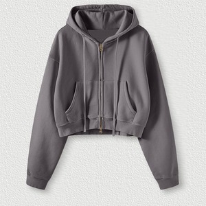 Sudadera con Capucha Personalizada 100% Algodón Diseñada para Comodidad y Estilo Tejido Suave con Corte Holgado para Uso Diario o para Combinar con Otras Prendas - Product Image 1