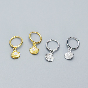 Vente en gros de bijoux en argent sterling 925, perles d'eau douce, boucles d'oreilles en or vermeil 18 carats pour femmes - Product Image 4