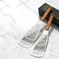 Spatule à poisson en acier inoxydable, spatule ajourée avec manche en bois, spatules métalliques pour la cuisine, la friture et la grillade