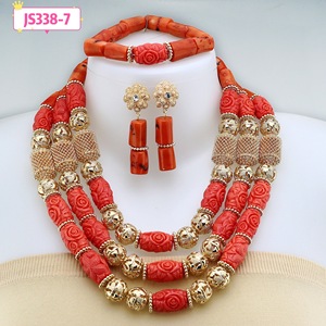 Conjunto <span class=keywords><strong>de</strong></span> joyería <span class=keywords><strong>de</strong></span> collar indio blanco, bonito conjunto <span class=keywords><strong>de</strong></span> joyería <span class=keywords><strong>de</strong></span> Europa y América con pendientes 2022 - Product Image 6