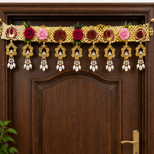 Toran Floral Tradicional Hecho a Mano con Diseño de Loto, Adorno para Puerta con Borlas de Perlas y Detalles Dorados, Decoración Festiva India para el Hogar - Product Image 1