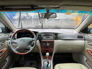 รถมือสองสำหรับ Toyota Corolla 2004 1.8L GLX-I อัตโนมัติ - Product Image 2