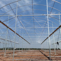 Serre tunnel agricole économique à structure circulaire, à installation facile, personnalisable, solaire