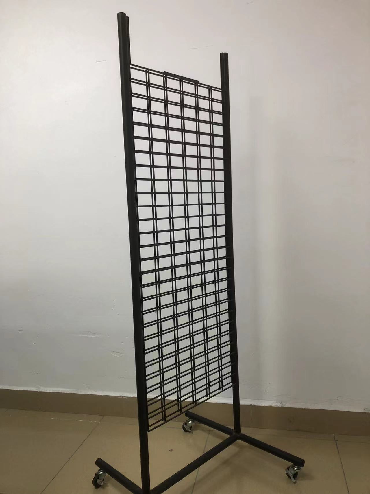 Hot Sale Simple Metal Display Rack Wire Plate Double-side Floor Stand Shelf with Movable Hooks for Supermarket — view 2