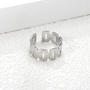 Bague ajustable en acier inoxydable pour femme, style classique, géométrique, ajourée, étanche - Product Image 4