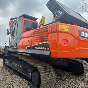 รถขุดดินไฮดรอลิกแบบตีนตะขาบมือสอง รุ่น Doosan Dx225lc-9c ของแท้จากเกาหลี สภาพสมบูรณ์ พร้อมขาย - Product Image 1