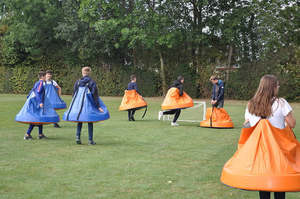 Rokvoetbal geschikt voor strandvolley de standvoetbal Rokjes-voetbal 5 tegen 5 Luchtkussenverhuur - Product Image 4