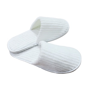 <span class=keywords><strong>Ciabatte</strong></span> Monouso di Lusso a Basso Prezzo in Pile Corallo con Suola in EVA, Ecologiche, <span class=keywords><strong>per</strong></span> Hotel, Spa, Matrimoni, Vari Modelli - Product Image 1