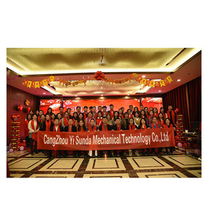 آلة نفخ وتشكيل البلاستيك شبه الأوتوماتيكية لصنع زجاجات بلاستيكية سعة 2 لتر من البولي إيثيلين عالي الكثافة وكرات الألعاب وكرات المحيط والدمى الصغيرة - Product Image 5