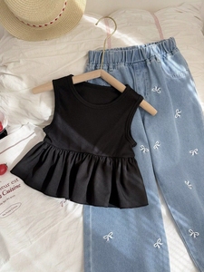 Set Pakaian Grosir untuk Balita Perempuan, Atasan Rajut Polos Tanpa Lengan dengan Ruffle + Celana Jeans Berpita, Set Pakaian 2 Pcs - Product Image 6