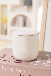 Vente en gros de pots à bougies en céramique blanche écologiques de haute qualité avec couvercle, ensemble de bougies blanches pour mariage, baptême, Ramadan, cadeau - Product Image 3