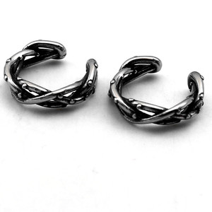 yunnique Retro Black Titanium Steel Thorn Design <b>Cuff</b> <b>Earrings</b> Open Style For Men And Women No Piercing Required - Product Image 5