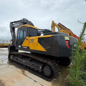 Excavatrice sur chenilles hydraulique Volvo EC300 d'occasion, 90 % neuve, capacité 30 tonnes, bien entretenue, avec composants essentiels (moteur, pompe) à vendre - Product Image 1