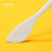 Brosse à couteau multifonctionnelle manuelle en PP de qualité alimentaire, spatule blanche durable, facile à nettoyer, autoportante, outil de cuisine très vendu