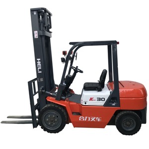 Chariot élévateur diesel Heli K30 2022 de 3 tonnes, d'occasion, fabriqué en Chine, à bas prix, faible nombre d'heures de fonctionnement, chariot élévateur haute performance à vendre - Product Image 1