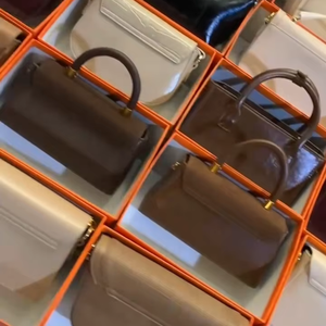 Sacs à main mini et petits sacs à bandoulière de créateur pour femmes et jeunes filles – Vente en gros - Product Image 1