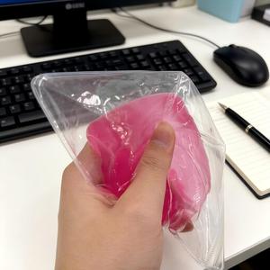 Vente Flash : Balle Anti-Stress Rose Tendance en TPR Souple, Jouet Sensoriel Élastique à Presser pour Soulager l'Anxiété et la <span class=keywords><strong>D</strong></span>écompression - Product Image 4