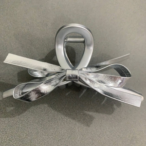 Pinza de Pelo con Diseño de Flor Plateada Elegante, de Lujo Discreto, para Mujer, Pinzas de Pelo de Cortex, Accesorios de Moda para el Cabello - Product Image 3