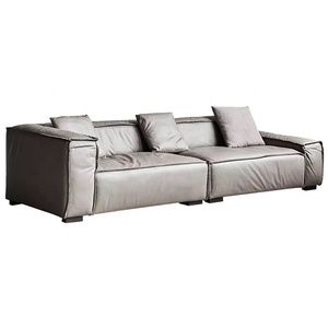 Canapés en cuir de luxe de marques italiennes avec coussins en plumes doux - Product Image 6