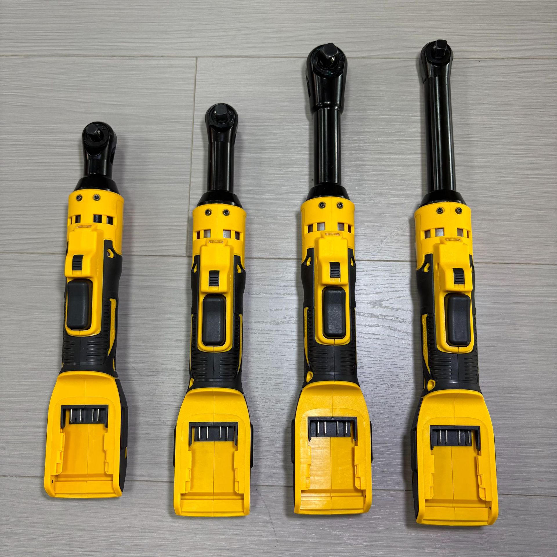 Ensemble jaune Compatible avec les batteries Dewalt.