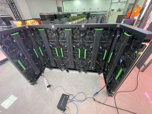 <span class=keywords><strong>LED</strong></span> Faltbare <span class=keywords><strong>DJ</strong></span>-Kabinen-Anzeige Tragbarer Bildschirm mit Rädern und Hoher Helligkeit für Musikfestivals, Bars, Interaktive Bühnen und Digitale Beschilderung - Product Image 6