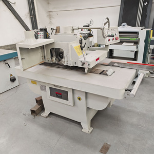 Scie à lame unique automatique pour la découpe longitudinale de précision des planches de bois - Product Image 5