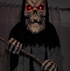 Decoración de Halloween Animatrónica Gigante de Interior con Forma de Ceñador Espeluznante con Guadaña para Animación y Horror - Product Image 2