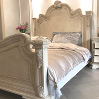 Cadre de lit King Size en bois massif vintage français, style vieilli, luxe, robuste, lit double pour chambre principale