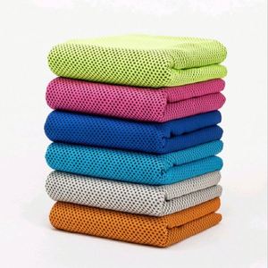 Serviette de sport rafraîchissante en microfibre de haute qualité pour l'exercice et la gym, personnalisable - Product Image 4