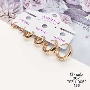 XUPING Schmuck Dubai Großhandel 14 Karat 18 Karat 24 Karat vergoldet Bunt Iced Out Mini Huggie Mode Glänzende kleine Creolen Frauen Ohrring - Product Image 5