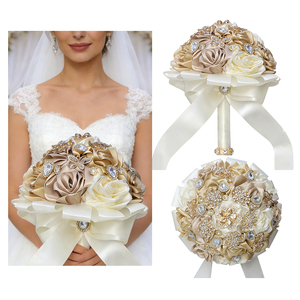 Buquês de Casamento com Rosas de Cetim por Atacado, Buquê de Flores Artificiais para Noivas com Broche - Product Image 4