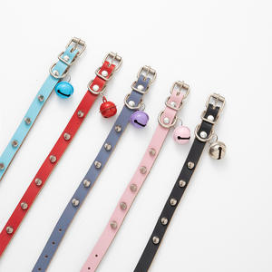 Collares de Cuero con Tachuelas Estilo Hip-hop para Gatos, Anti-mordidas, con Campanas, Collares para Perros, Accesorios para Mascotas, Venta al por Mayor - Product Image 1