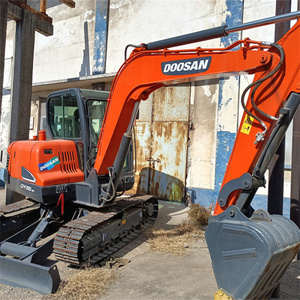 Livraison gratuite Doosan DX55-9C Mini pelleteuse d'occasion Construction 5 tonnes DX55 EPA CE Petite pelleteuse d'occasion - Product Image 2