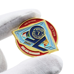 Pin de Metal de aleación de Zinc de moda de alta calidad, fabricante de fábrica, alfileres de solapa personalizados, logotipo esmaltado 2d 3D Lion Club Gold Pin - Product Image 2