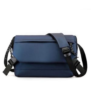 Vente de gros Sac de facteur à bandoulière personnalisé pour hommes avec logo Sac de cyclisme décontracté à bandoulière imperméable à membrane - Product Image 4