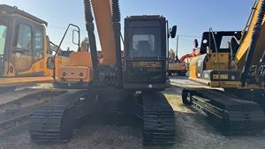 Excavadora HYUNDAI 225-9 Usada de 22 Toneladas de Alto Rendimiento, Procedente de Corea, con Certificación EPA/CE, Máquina Grande a Bajo Precio - Product Image 4