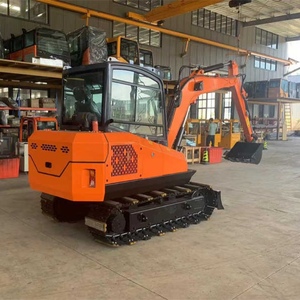 Excavatrice sur chenilles JG40L de 4 tonnes utilisée pour la régénération urbaine et le développement d'espaces verts durables - Product Image 3