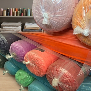 Tissu mélangé extensible de 200 g/m² environ, 60 pouces, produit en poly pour le lycra, tricot uni - Product Image 2