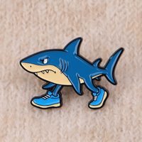 Broche en émail Requin Amusant, Épingles de revers, Badges pour Sac à dos, Vêtements, Accessoires de mode, Bijoux, Cadeaux pour amis