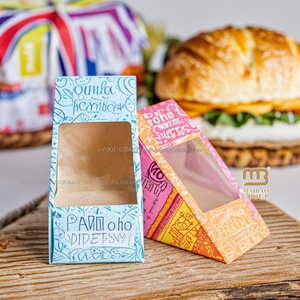 Pequeña caja triangular de papel Kraft con forma de contenedor de ventana sándwich - Product Image 3