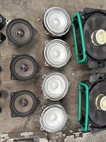 Sistem Suara Harman Kardon Asli untuk BMW Seri 3 G20 G28 16 Speaker dengan Amplifier Ganda 600W Paket Upgrade